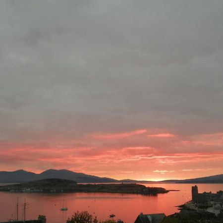 Central Oban Studio With Stunning View 외부 사진